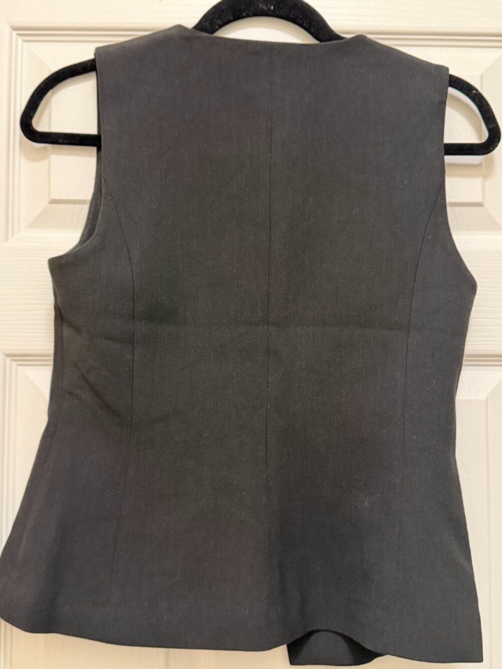 Wilfred Regal Vest - Picture 5 of 5
